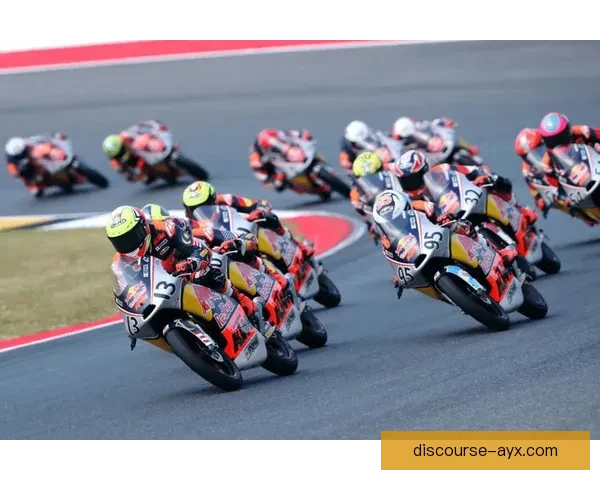 MotoGP新赛季风云再起强队博弈新秀崛起赛场变局加速冠军争夺悬念升温