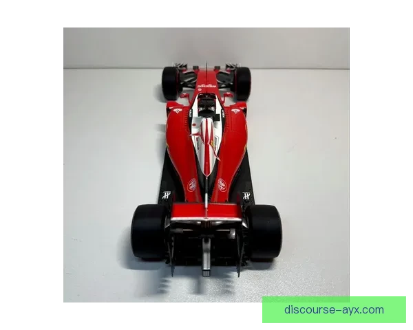 F1赛季最新动态：维特尔宣布退役 本赛季车队阵容大变动