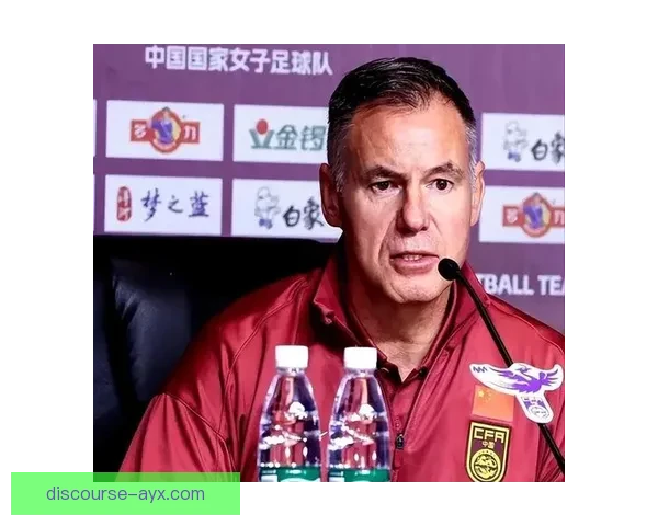 中国队备战世界杯全力冲刺，主教练调整阵容力求突破历史成绩