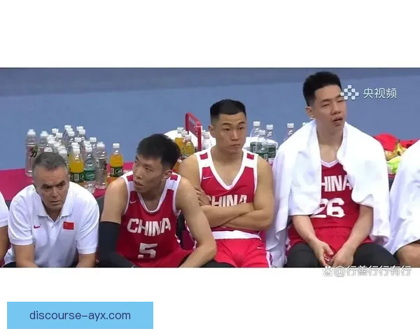 中国男篮世界杯热身赛连胜 创新战术引发球迷热议